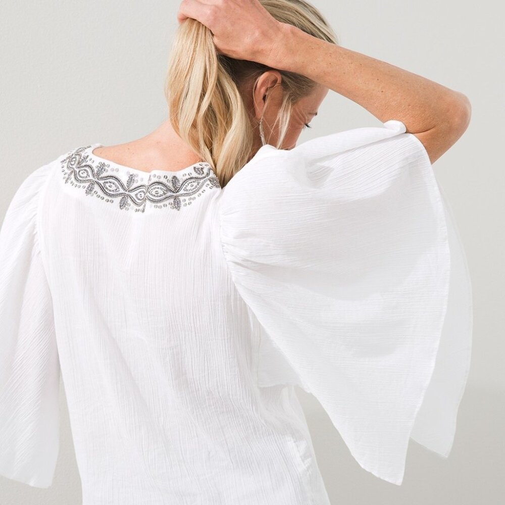Chico's White Blouse with Neckline Embroidered with Gray Beading Size XL - Picture 11 of 12